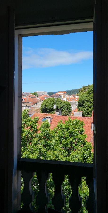 Excelentes Vistas En La Plaza De La Verdura Pontevedra Exterior photo